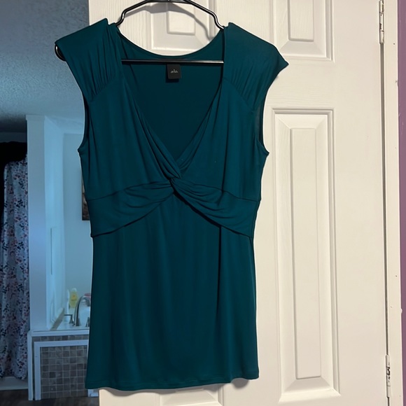 Ann Taylor Tops - Gorgeous Ann Taylor Shirt/Blouse! Hot! Hot!